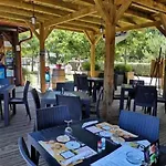 Zecamping 4 Anime Chiens Acceptes Familial Piscine Couverte Kamp alanı Saint-Michel-Escalus