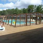 Zecamping 4 Anime Chiens Acceptes Familial Piscine Couverte Kamp alanı Saint-Michel-Escalus