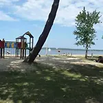 Zecamping 4 Anime Chiens Acceptes Familial Piscine Couverte Kamp alanı Saint-Michel-Escalus