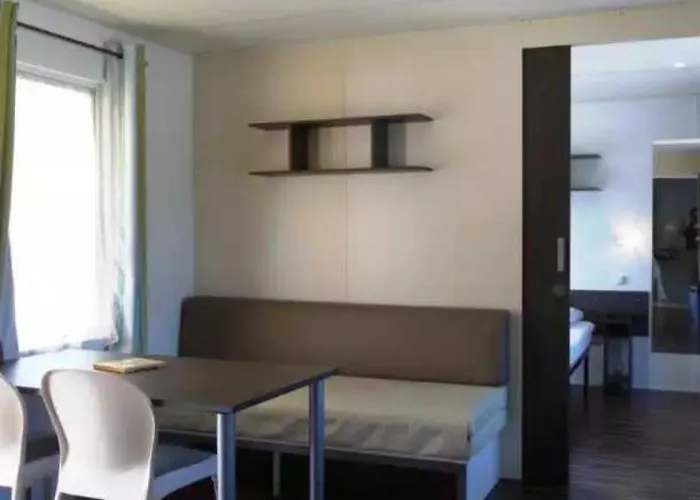 4 Etoiles - Piscine - Eebe0d Kamp alanı *