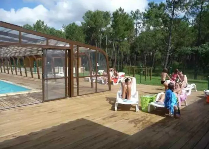 4 Etoiles - Piscine - Eebe0d Kamp alanı