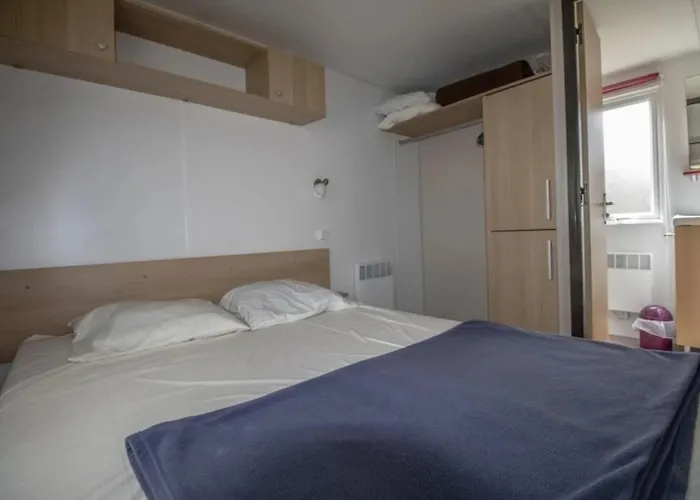 4 Etoiles - Piscine - Eebe0d Kamp alanı Saint-Michel-Escalus