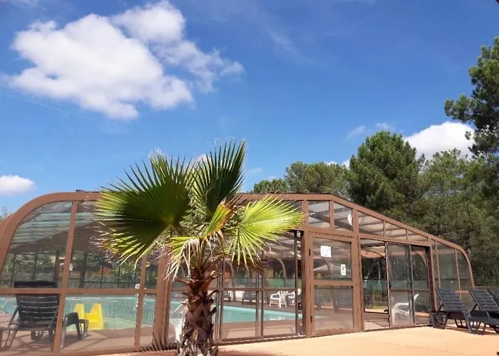 Camping 4 étoiles - Piscine - eebe0d 4*